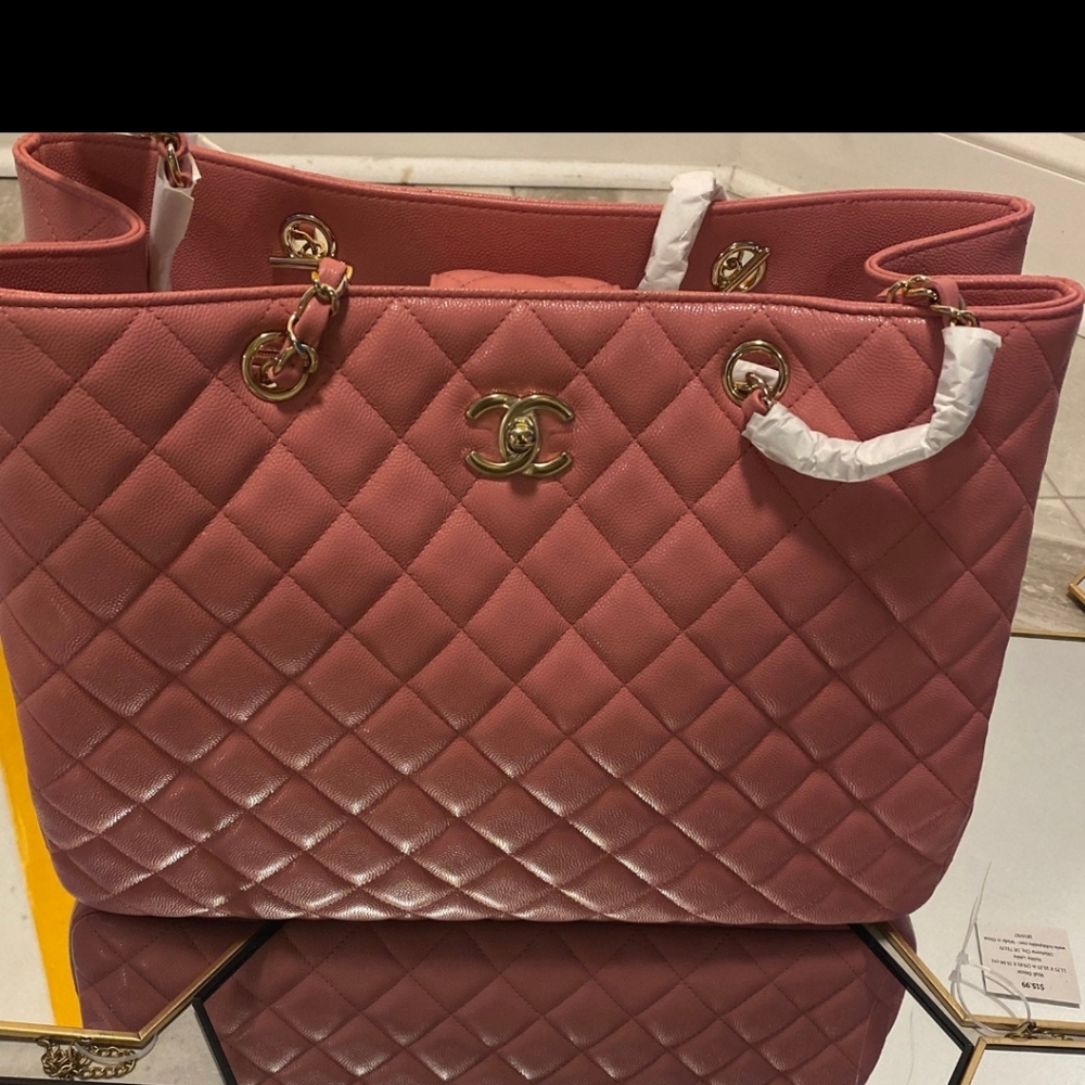 NEW- CHANEL Caviar Leather Large Tote Bag - Picture 10 of 16